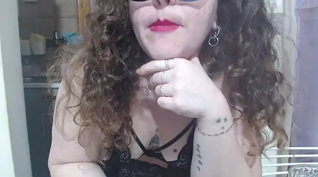 Snapshot of peachgirlmartyna chatting on 12.30.24 peachgirlmartyna online show from 12.30.24