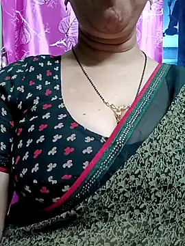 Snapshot of Rosy-B chatting on 01.15.25 Rosy-B online show from 01.15.25