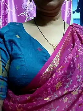 Snapshot of Rosy-B chatting on 01.19.25 Rosy-B online show from 01.19.25