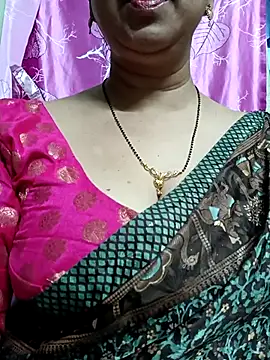 Snapshot of Rosy-B chatting on 02.24.25 Rosy-B online show from 02.24.25