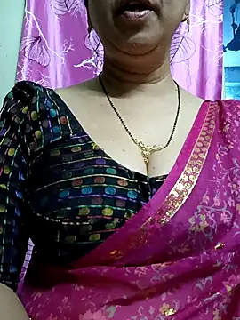 Snapshot of Rosy-B chatting on 02.26.25 Rosy-B online show from 02.26.25