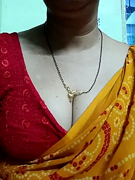 Snapshot of Rosy-B chatting on 03.04.25 Rosy-B online show from 03.04.25