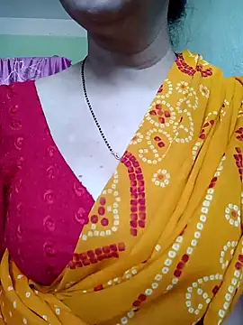 Snapshot of Rosy-B chatting on 03.09.25 Rosy-B online show from 03.09.25