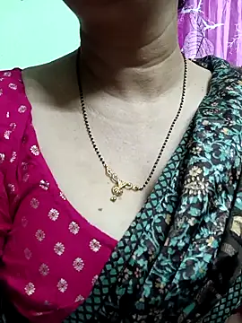Snapshot of Rosy-B chatting on 03.19.26 Rosy-B online show from 03.19.26