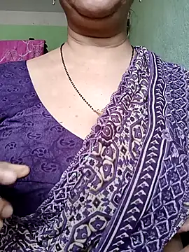 Snapshot of Rosy-B chatting on 03.21.26 Rosy-B online show from 03.21.26
