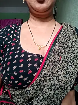 Snapshot of Rosy-B chatting on 03.24.26 Rosy-B online show from 03.24.26