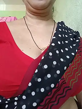 Snapshot of Rosy-B chatting on 06.27.26 Rosy-B online show from 06.27.26