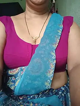 Snapshot of Rosy-B chatting on 07.16.26 Rosy-B online show from 07.16.26
