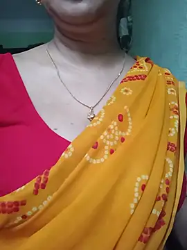 Snapshot of Rosy-B chatting on 07.27.26 Rosy-B online show from 07.27.26