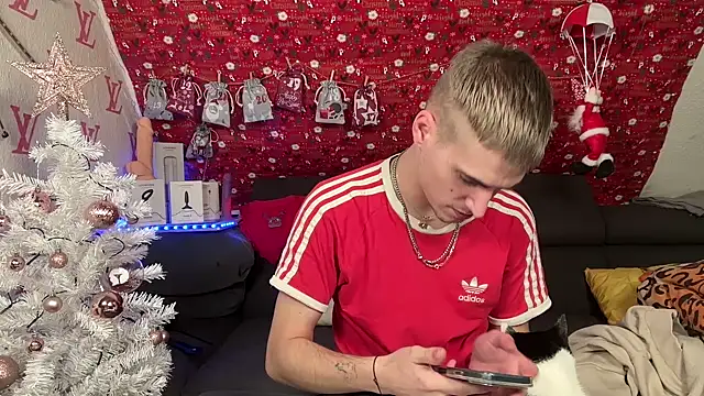 Cookieboy88 online show from 12.17.25