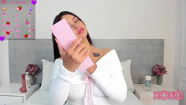 Snapshot of DulceColeman chatting on 05.05.26 DulceColeman online show from 05.05.26