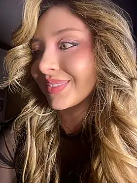 Snapshot of SaraFerreira chatting on 07.29.26 SaraFerreira online show from 07.29.26