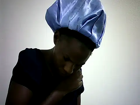 Pierra77 online show from 10.04.25