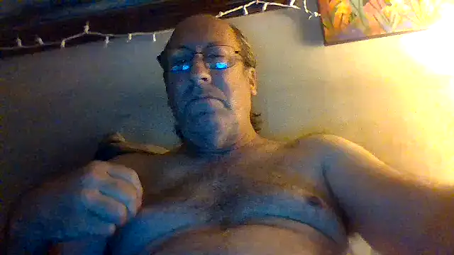 Snapshot of hornyrich69 chatting on 07.25.26 hornyrich69 online show from 07.25.26