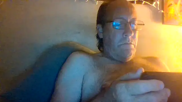 Snapshot of hornyrich69 chatting on 07.30.26 hornyrich69 online show from 07.30.26