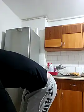 Aian09 online show from 01.05.25