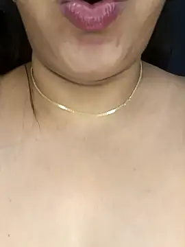 Loveshash1 online show from 11.21.25