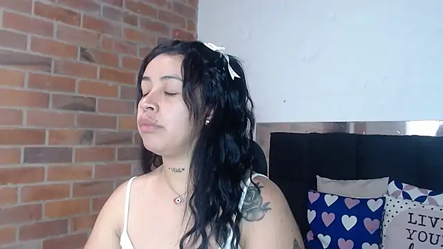 Snapshot of salome__hills1 chatting on 07.15.26 salome hills1 online show from 07.15.26