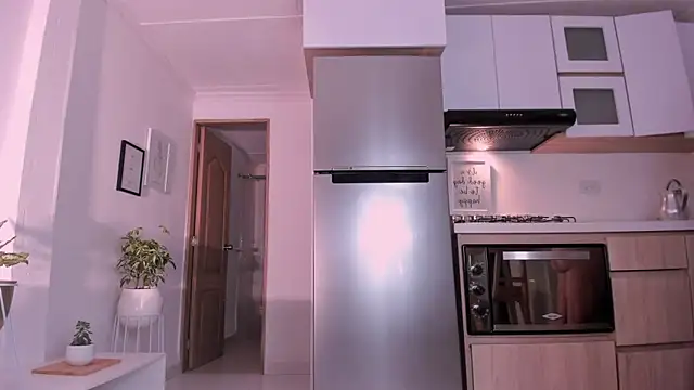 DannaHyde online show from 02.11.25