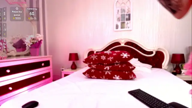 StacyLight online show from 02.09.25