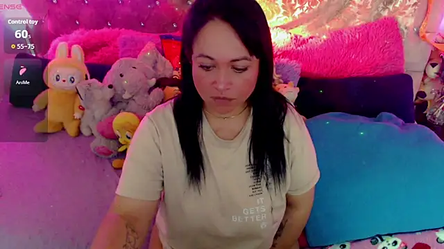 Snapshot of martina_bk chatting on 02.17.26 martina bk online show from 02.17.26