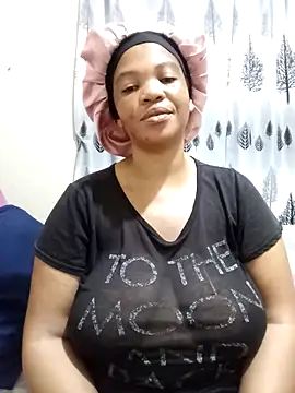 Snapshot of FreakyAngel3X chatting on 04.07.26 FreakyAngel3X online show from 04.07.26