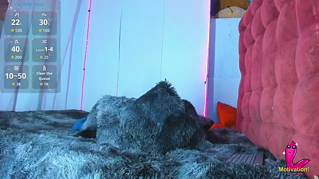 Mracialatina online show from 11.17.25