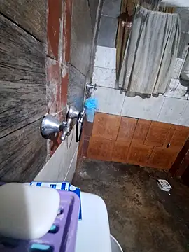 Snapshot of Michellluxo chatting on 09.23.25 Michellluxo online show from 09.23.25