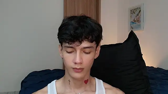 Snapshot of badboy_one_ chatting on 11.06.25 badboy one online show from 11.06.25