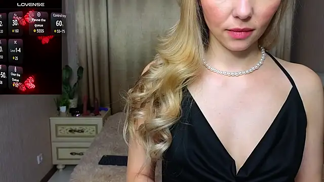 Molliblum online show from 01.28.25