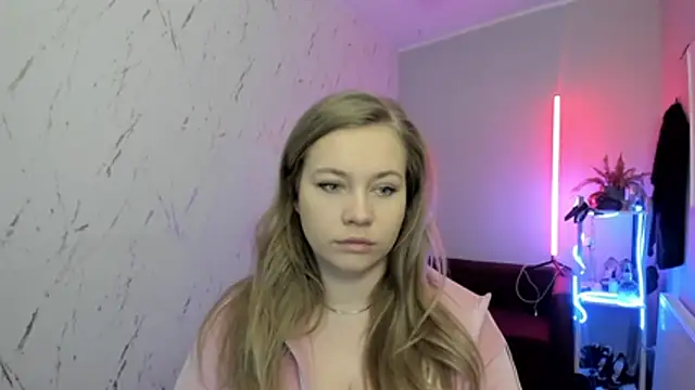 holly xglam online show from 01.09.26