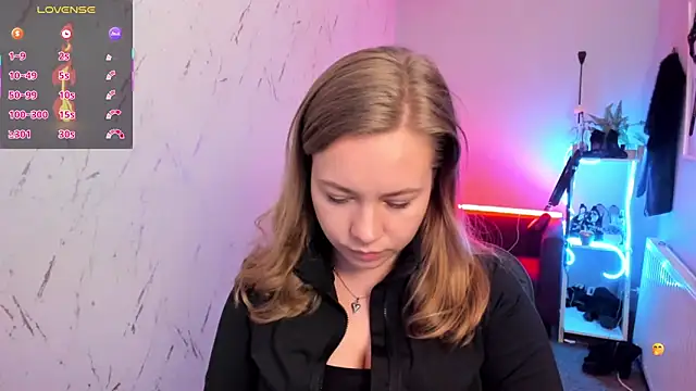 holly xglam online show from 03.20.26