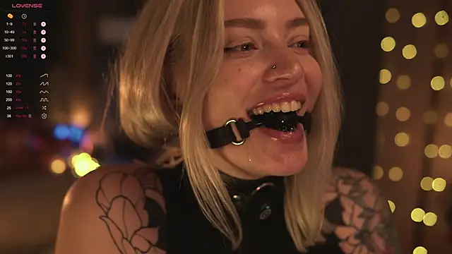 LinaKinky online show from 01.08.25