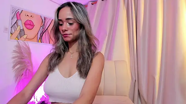 SkiinnyAna online show from 04.04.26