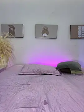 Snapshot of Esmeralda_Duarte chatting on 05.17.26 Esmeralda Duarte online show from 05.17.26