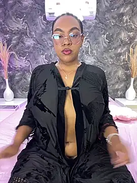 Snapshot of Esmeralda_Duarte chatting on 07.02.26 Esmeralda Duarte online show from 07.02.26