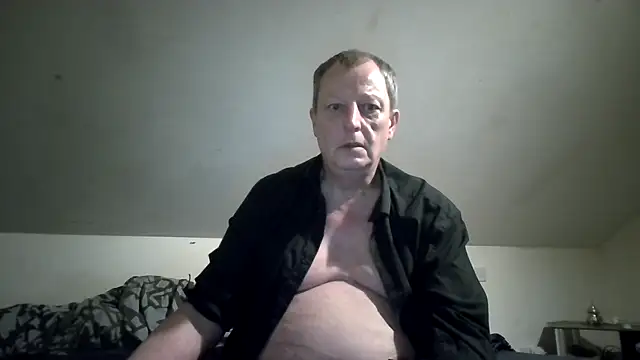Snapshot of chubbybear2cum chatting on 04.25.26 chubbybear2cum online show from 04.25.26
