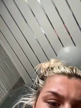 IrishTeenBarbie69 online show from 03.22.26