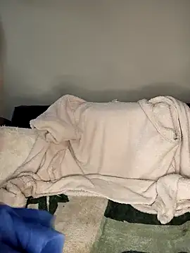 Snapshot of ANAYA-B chatting on 03.20.25 ANAYA-B online show from 03.20.25