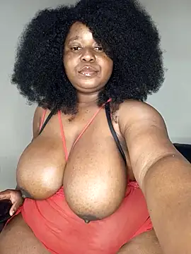 Snapshot of ANAYA-B chatting on 10.15.25 ANAYA-B online show from 10.15.25