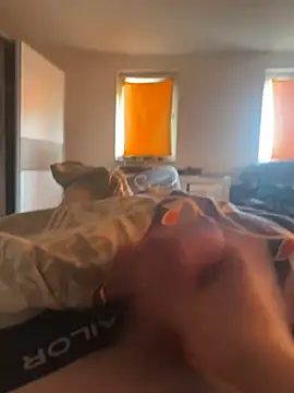 Snapshot of sollzii chatting on 01.21.25 sollzii online show from 01.21.25