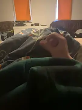 Snapshot of sollzii chatting on 01.27.25 sollzii online show from 01.27.25