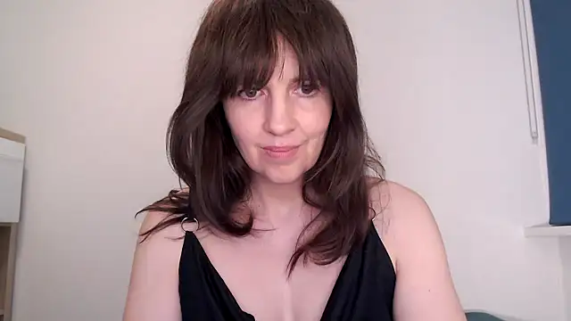 Ella Next Door online show from 03.18.26