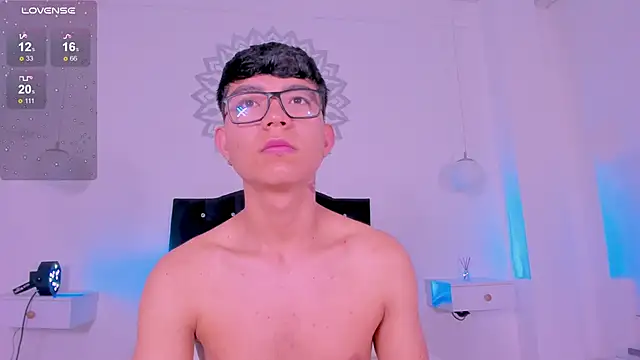 CodyTwink online show from 10.12.25