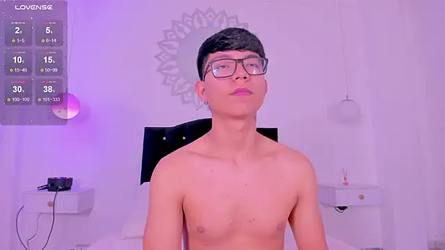 CodyTwink online show from 10.28.25