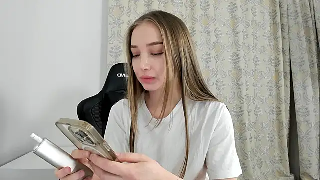 Snapshot of Sweet-bb chatting on 09.10.25 Sweet-bb online show from 09.10.25