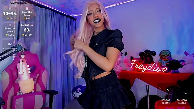 Miss freydis online show from 02.14.26