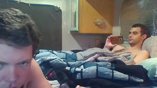 Snapshot of Deafguyproud69 chatting on 10.18.25 Deafguyproud69 online show from 10.18.25