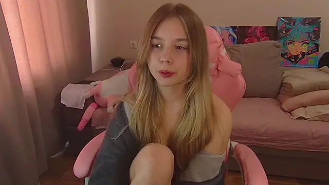 Olivka Grr online show from 09.18.25