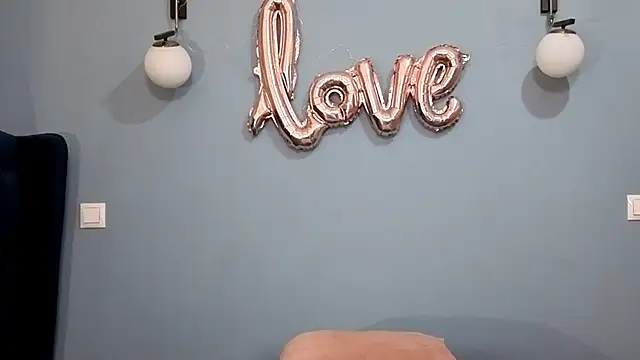 AnnaMaee online show from 03.13.25